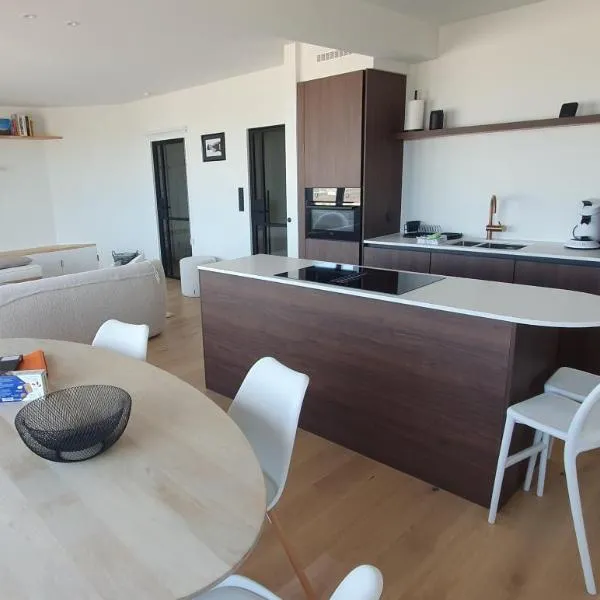 subliem appartement met zeezicht, hotel a De Panne