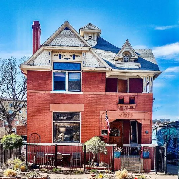 Off Broadway B & B, hotel in Denver