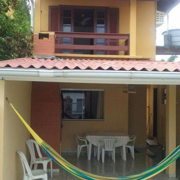 Casinha amarela