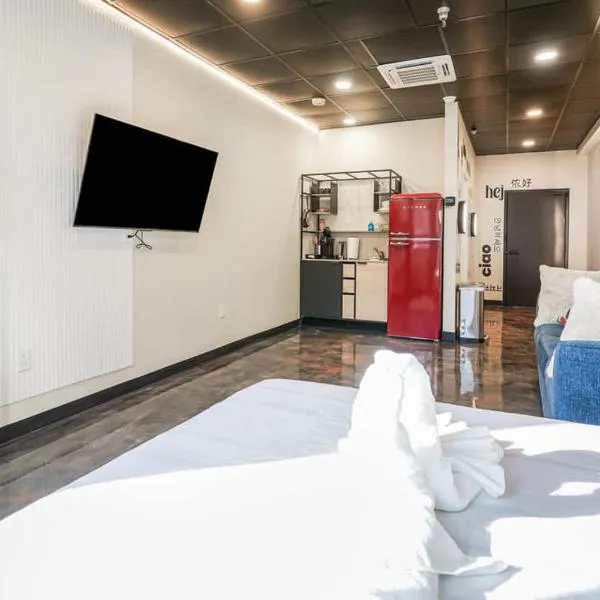 New Loft 3 min to CMU Pitt Sleeps 4, hotel v destinácii Pittsburgh