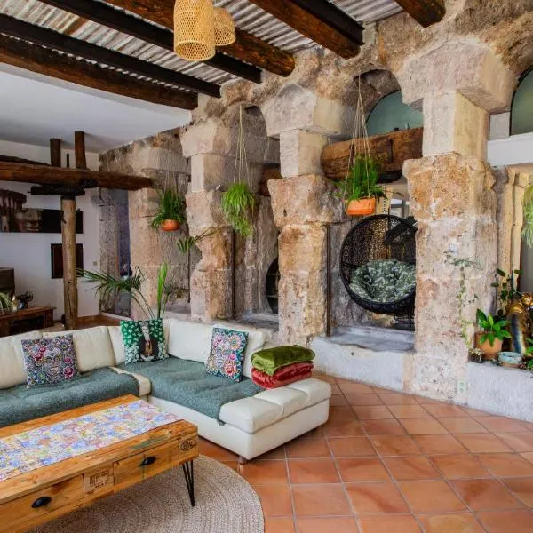 Moulin Lombard B&B, hotel v destinaci Les Arcs sur Argens