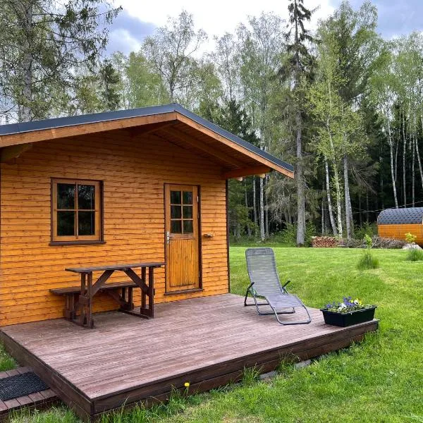 Marika Puhkeküla - Metsanurga Öömaja "shared bathroom", hotel v destinaci Nõva