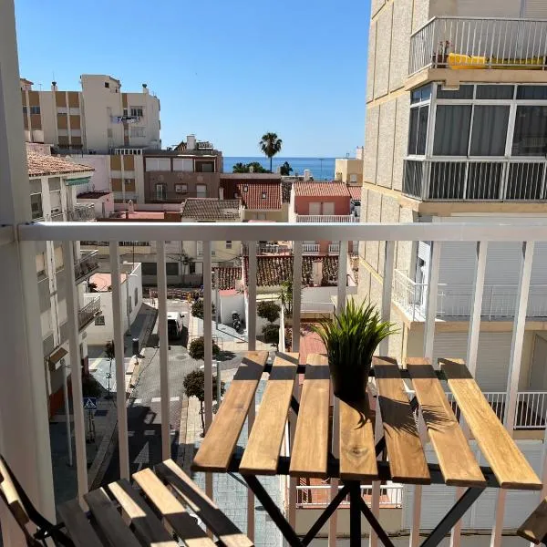 Apartamento con vistas al mar y la montaña, hotel v destinácii Torre del Mar