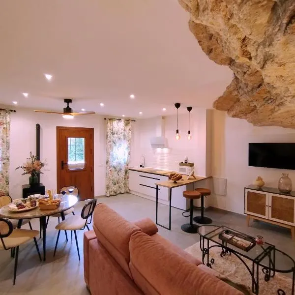 Casa Cueva Las Chicas del Puente, hotel v destinaci Setenil