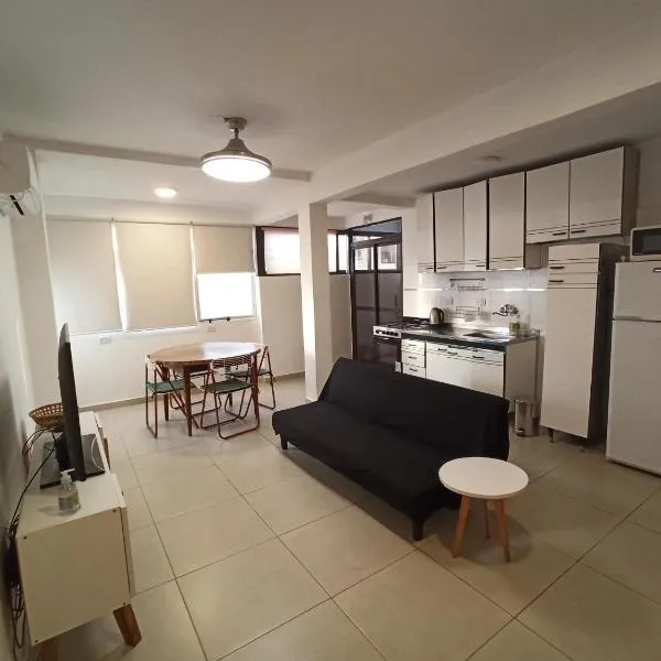 Apartamento a Pasos del Centro, hotel in Posadas
