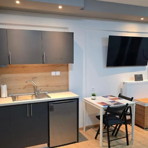AXD luxury holiday stay with speed internet 200Mbps, hotel v destinaci Alexandrupoli