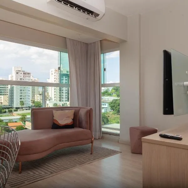 Loft Uberlândia - Ao Lado do Praia Clube, hotel en Uberlândia