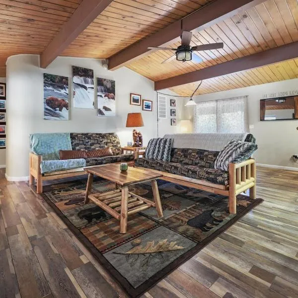 Bear Hollow by Sequoia National Park, hotel in Three Rivers