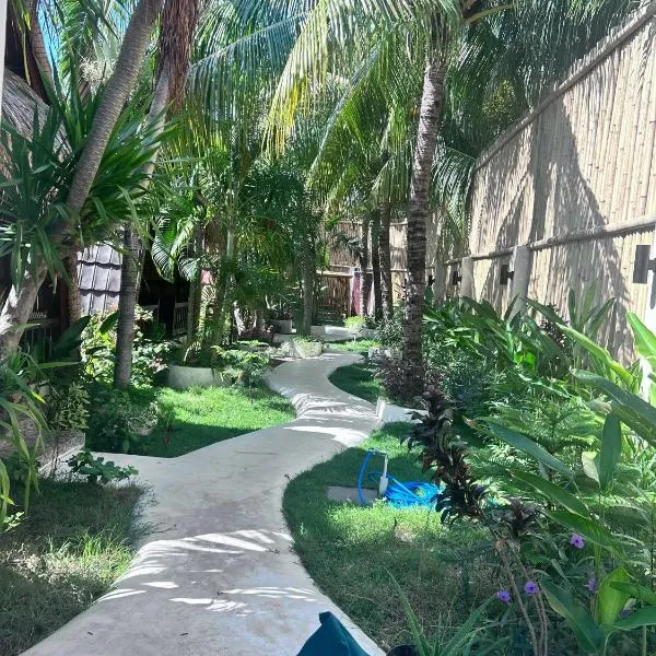 Tricky Trees Sunset Bungalows, отель в Гили-Эйре