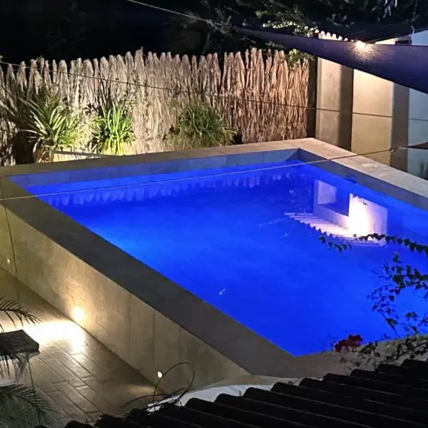 Casa de Playa en Costa azul, hotel en Sonsonate