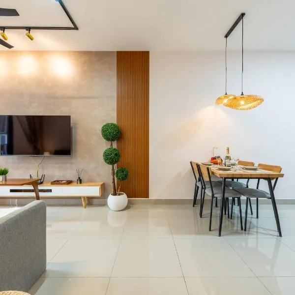 Cozy&RelaxHome 50m2Kepong Lake with Hill View in Kuala Lumpur, hotel di Kuala Lumpur