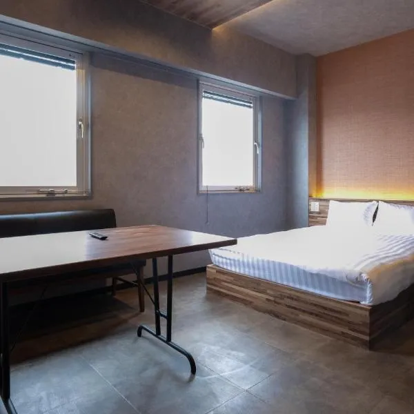 Pin pon hotel & cabin Tokuyama Ekimae - Vacation STAY 86387v, hotel v destinaci Shunan