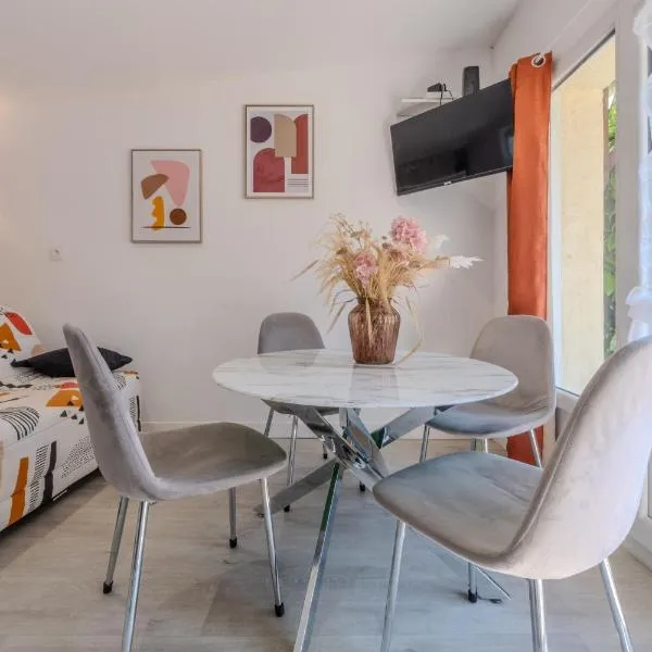 Le Refuge de Victoire et Gabriel, hotel em Ingrannes