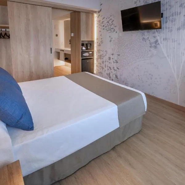 Hotel Mar Blau, hotel v destinácii Calella