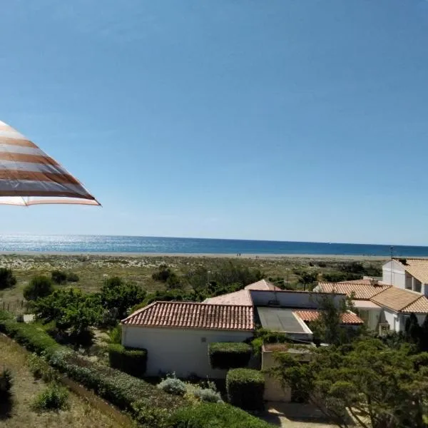 Appartement CHLOE vue mer et Canigou 1ere ligne, ξενοδοχείο σε Port Leucate