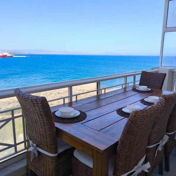 Magic Sea View apartment, hotel v destinácii Rafina