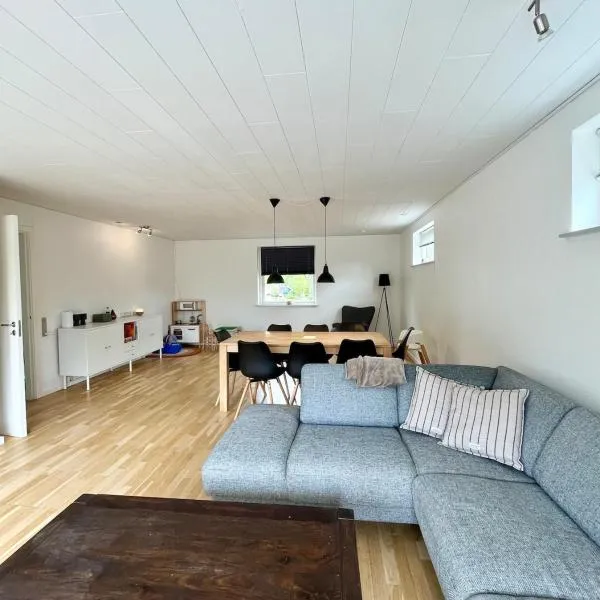 Entire Home in Billund Center, hotel v destinaci Billund