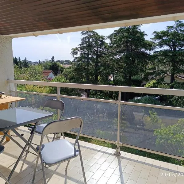Beautiful apartment close to the beach, hotel in Toulon