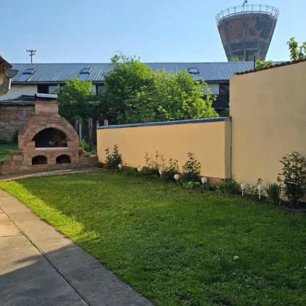Kuća za odmor KOD MARE, hotel v destinaci Vukovar