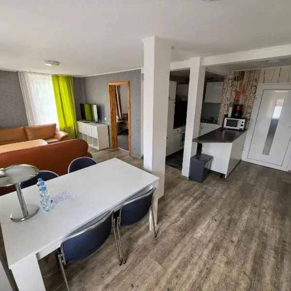 Monteur & Geschäftsreisen Wohnung bis 3 Personen CS11, Hotel in Celle