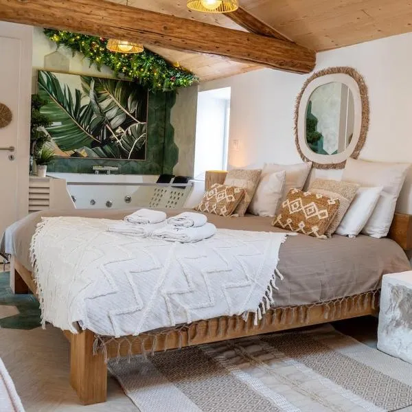 Loft & Spa Scandinave Romantique, King Size, TV 65, hotel in Narbonne