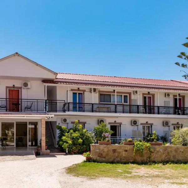 Anthi Studios & Apartments, hotel em Alykes
