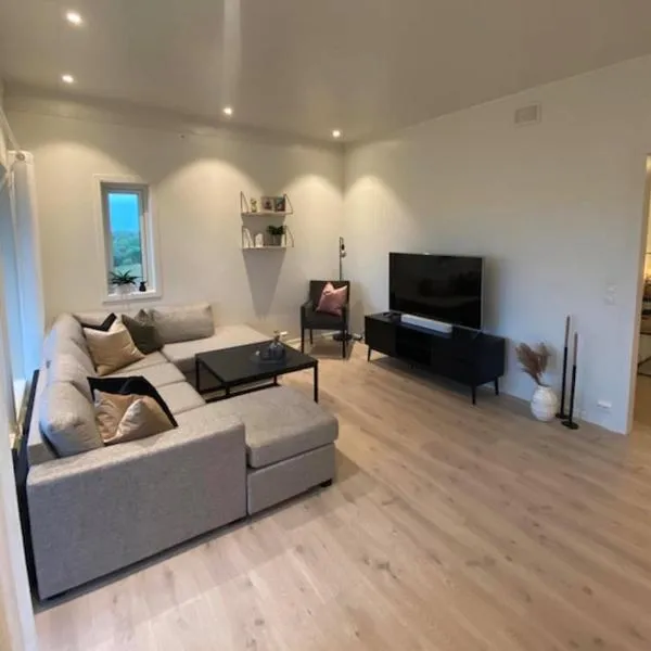 Hagebyveien appartment - City Centre, hotel v destinaci Leknes