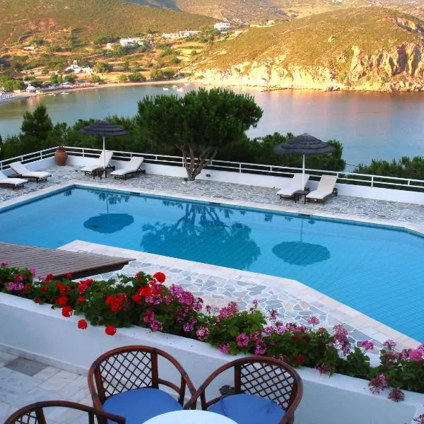 Patmos Paradise Hotel, hôtel à Kámbos