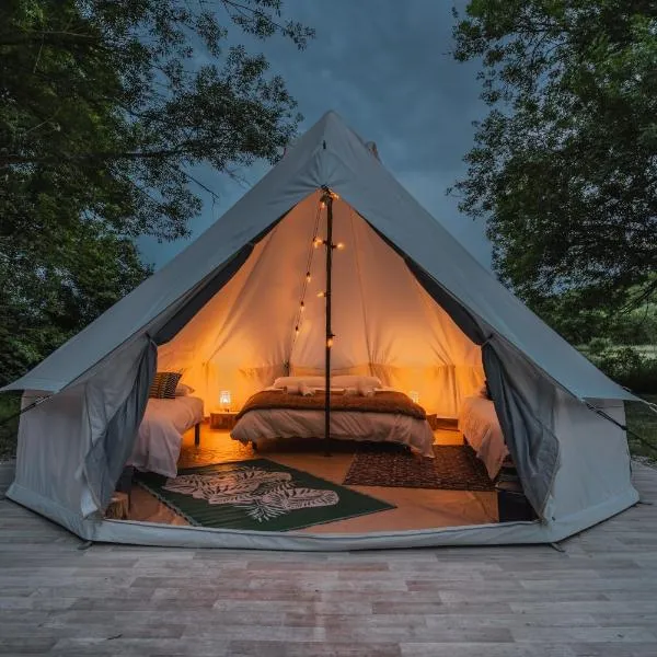 Campement au reve - Genouilleux, hotel in Genouilleux