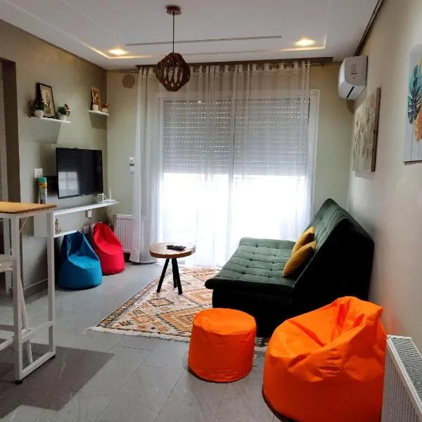Appartement Cosy, hotel v destinaci Boumhel El Bassatine
