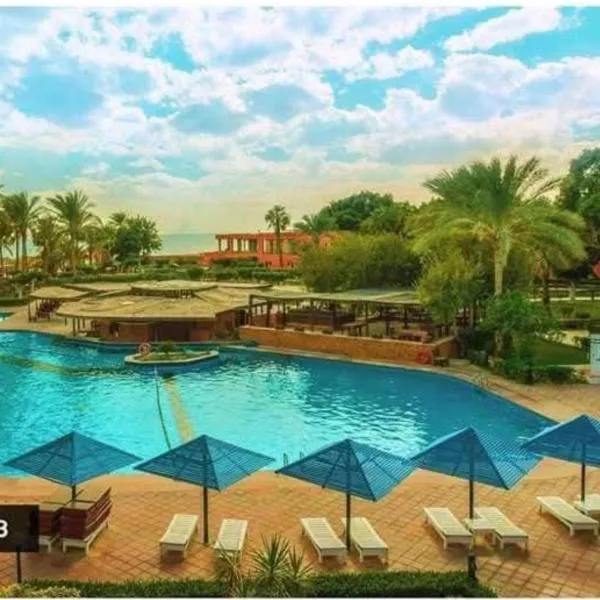 Chalet Palmera resort only for family ain Sukhna-egypt, hotel in Ain Sokhna