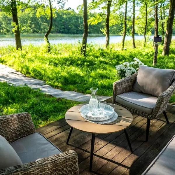 Kociewska Polana - domki nad jeziorem, hotel in Sulnówko