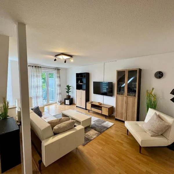 Bergjuwel mit Ruhe & Komfort - M20 - Frankenwald Apartments, hotel in Stadtsteinach