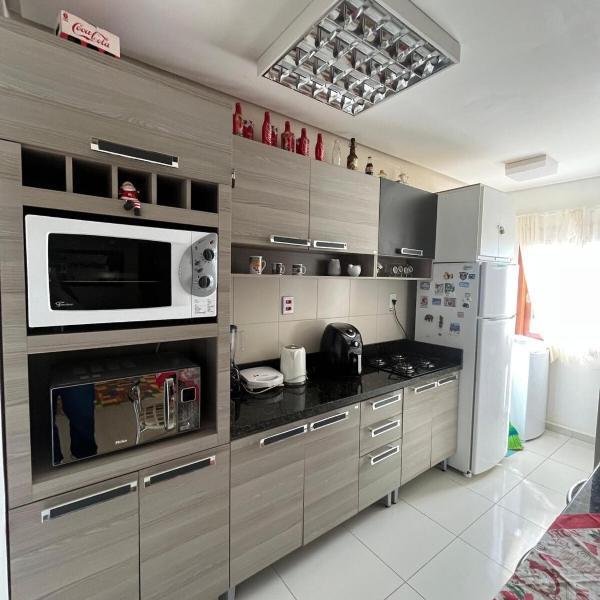 Confortável apartamento no centro de Canela - Foto 4