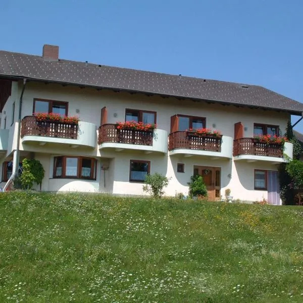 Gasthof Pension Bürger, ξενοδοχείο σε Schiefling am See