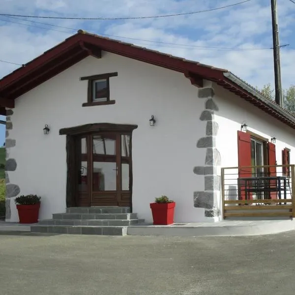 Maisonnette indépendante pour 4 personnes - PMR, hotel v destinaci Isturits