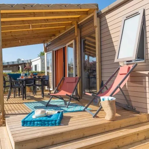 Camping 4 étoiles - Parc aquatique - eeic0a, hotel en La Tranche-sur-Mer