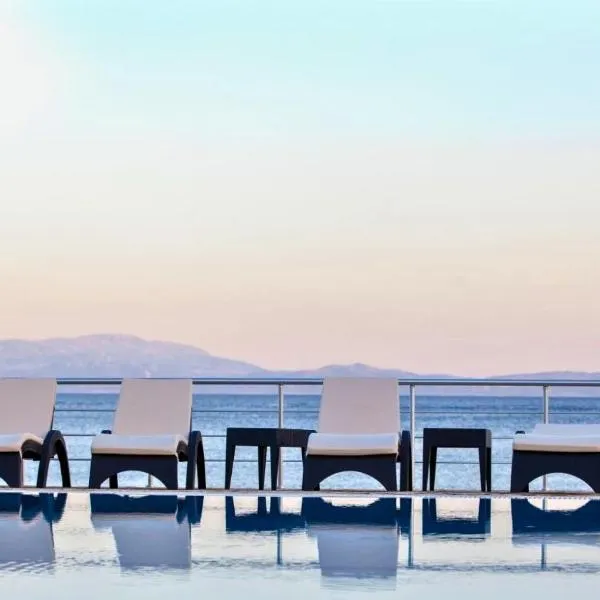 Blue Waves Luxury Suites by the Sea、プロマリオンのホテル