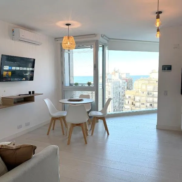 Excelente! Vista al mar con cochera y amenities gimnasio, play room y pileta no climatizada, hotel em Mar del Plata