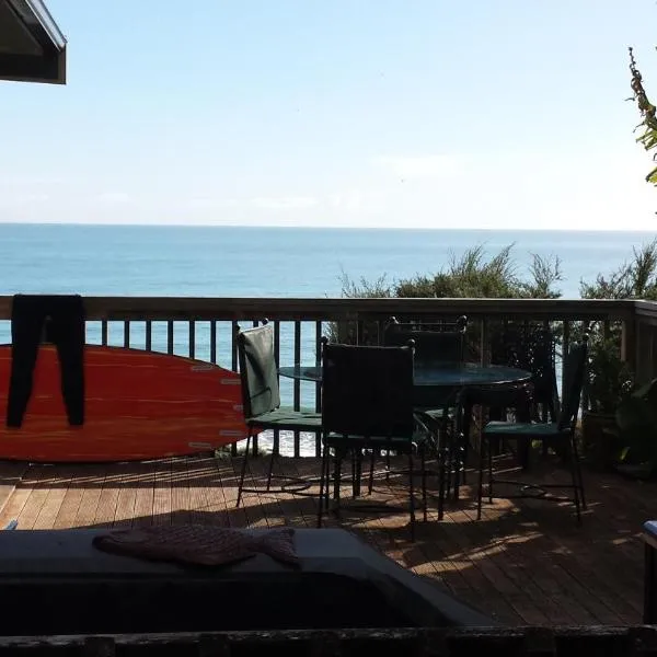 G SPOT UPPER LEVEL with spa, hotel di Raglan