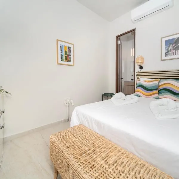 Room 14 Chill City Veranda with Free Parking, Near Miramar, hotel en San Juan