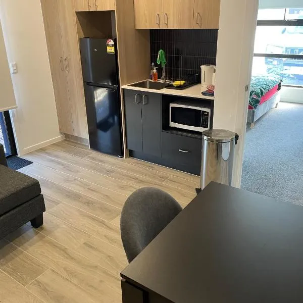 Private apartment room Unit, fully furnished, hotel v destinaci Bellbird Park