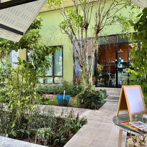 Moonlight Cottage, hotel v destinaci Ban Pa Khlok