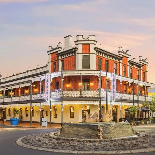 ザ ローズ ホテル＆モーテル（The Rose Hotel & Motel）、バンバリーのホテル
