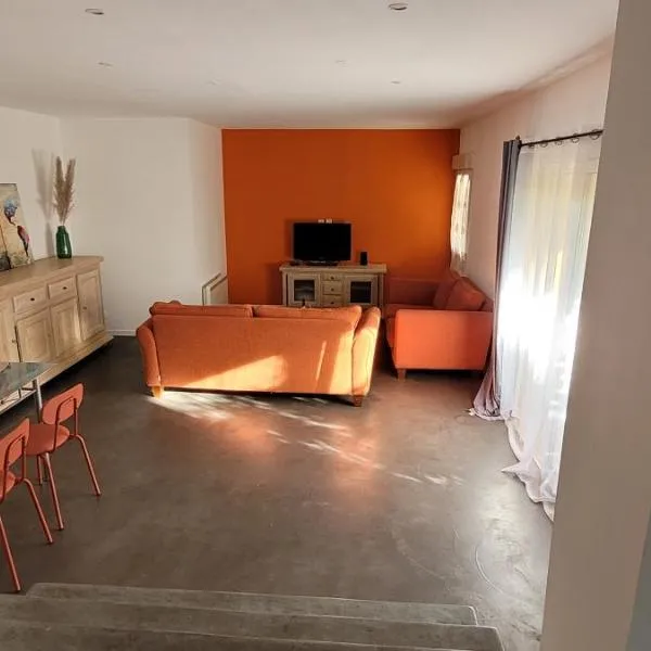 Appartement de la Villa Del Sol, hotel in Pierrevert