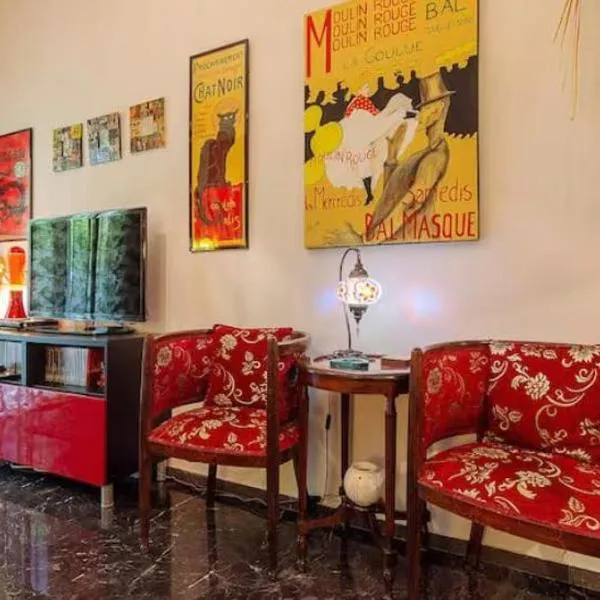 Casa Di Fiori Pireas, hotel di Piraeus