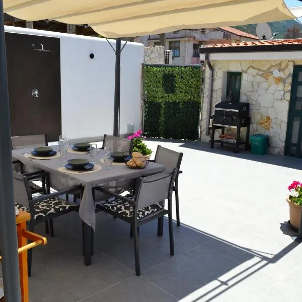 blue dream vacations – hotel w mieście Castel di Tusa