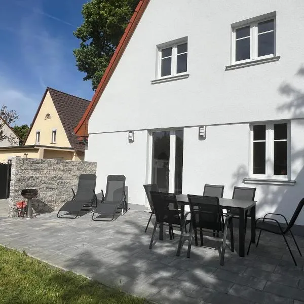 Ferienhaus Constanze Mücheln am Geiseltalsee für bis zu 6 Personen, Terrasse, Garage，Stöbnitz的飯店