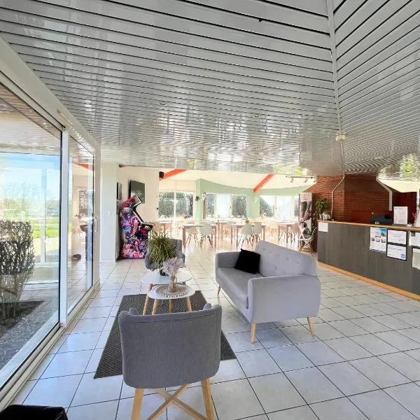 Hôtel La petite auberge, hotel v destinácii Chambretaud