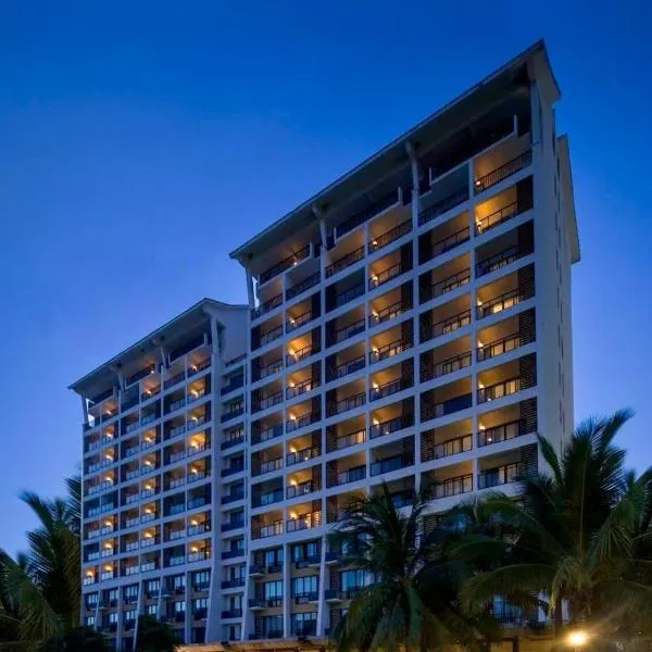 Отель Ramada Plaza Sanya Bay, отель в Санье